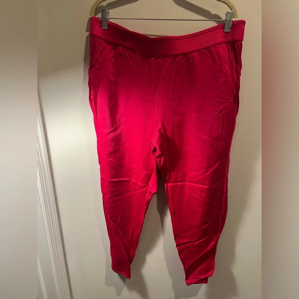 ZARA Satin Effect Slit Pants, Fuschia Color - Picture 2 of 7